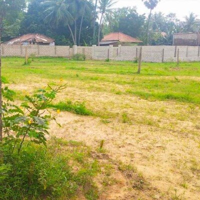 1.5 பரப்பு , 1.75 பரப்பு 2 பரப்பு  சதுரக்காணிகள் விற்பனைக்கு உண்டு