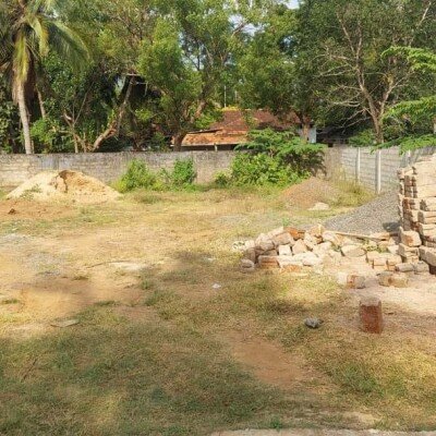 1 பரப்பு  10 kls காணி விற்பனைக்கு உள்ளது ( 1.5 பரப்பும் 1 குழியும் )