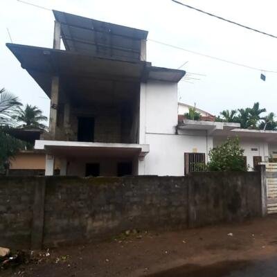 In Nallur area of Jaffna [ 1. 1/2] West Gate Terrace House for Sale in Parappu Kari