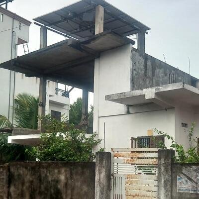 In Nallur area of Jaffna [ 1. 1/2] West Gate Terrace House for Sale in Parappu Kari