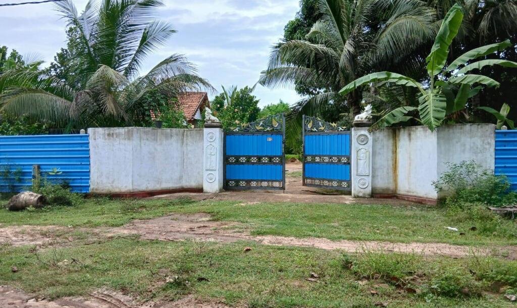 House for sale in science nagar university back area-2