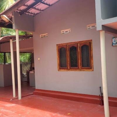 பண்டத்தரிப்பு  பத்திமா வீதியில் சுற்று மதிலுடன் கூடிய 3.75பரப்பு காணியில் அமைந்துள்ள மாடி வீடு விற்பனைக்கு-2