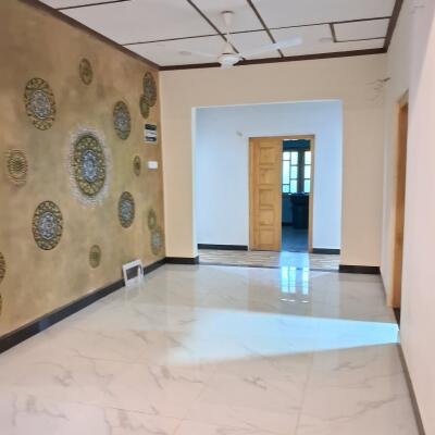 யாழ் : பலாலி  குரும்பசிட்டி  பிரதான  வீதியில்  வீடு விற்பனைக்கு உள்ளது