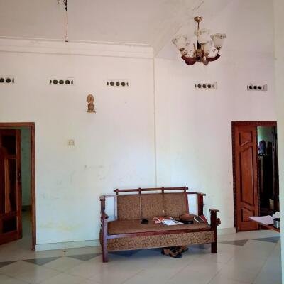 ஊரெழு பகுதியில் 2.1/2 பரப்பு மாடி வீடு விற்பனைக்கு உள்ளது