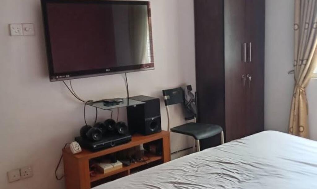 Well Maintained Semi Furnished House for Sale in Enderamulla, Wattala-8