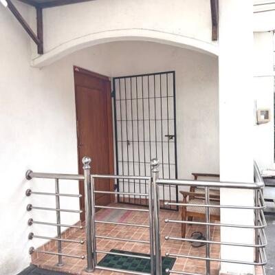 Well Maintained Semi Furnished House for Sale in Enderamulla, Wattala-4