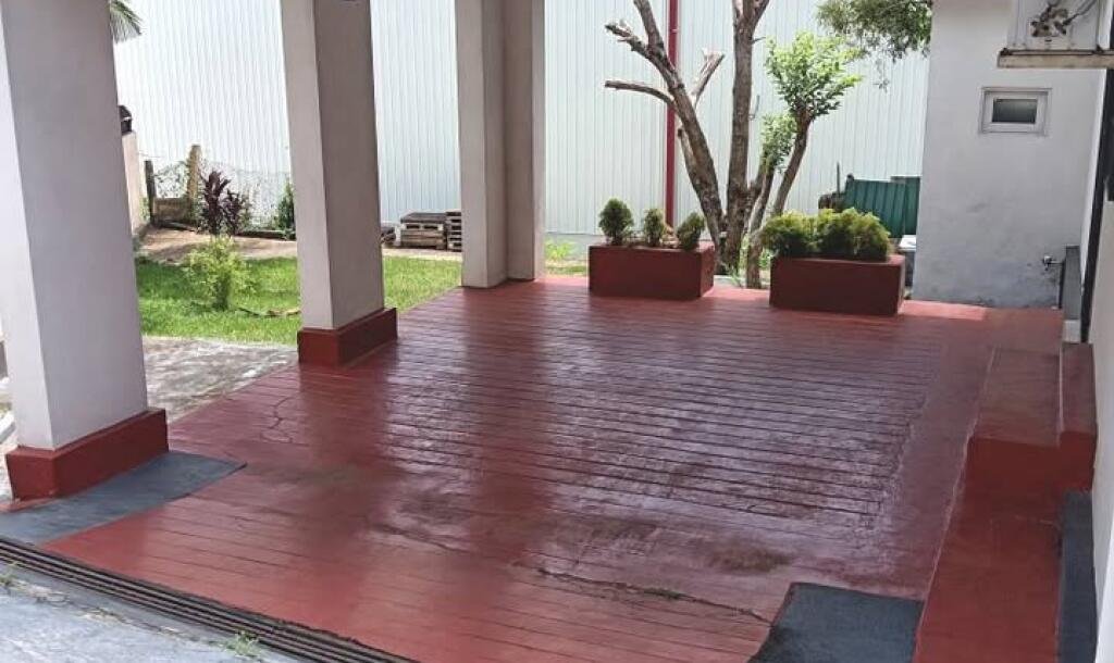 Well Maintained Semi Furnished House for Sale in Enderamulla, Wattala-2