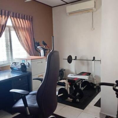 Well Maintained Semi Furnished House for Sale in Enderamulla, Wattala-7