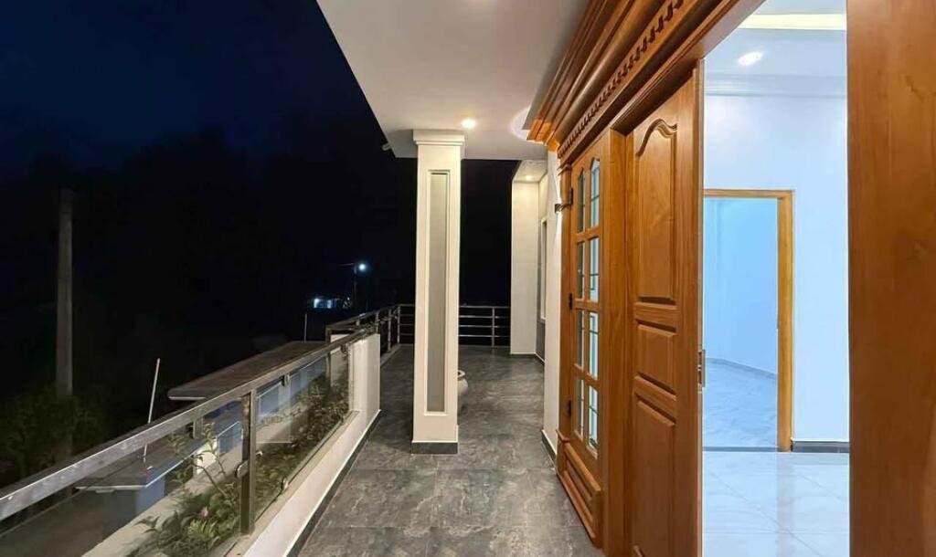 உரும்பிராயில் 1.25 பரப்பு காணியில் அமைந்த புதிய மாடி வீடு🏡 sale-8