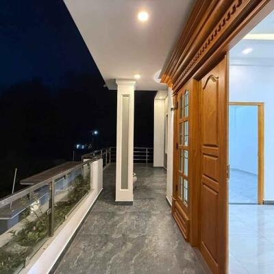 உரும்பிராயில் 1.25 பரப்பு காணியில் அமைந்த புதிய மாடி வீடு🏡 sale