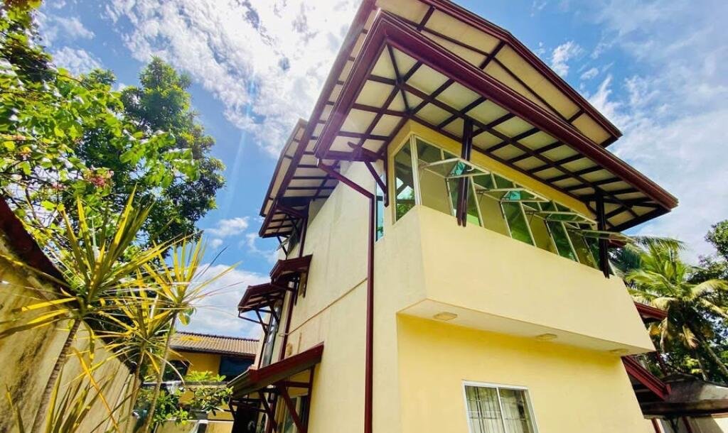 3 Storey Luxury House for Sale in Moragahahena-3