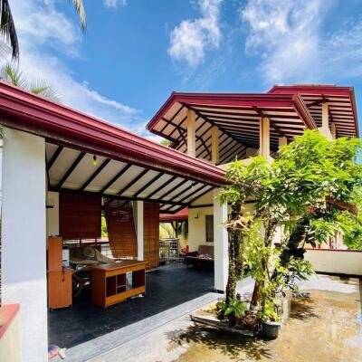 3 Storey Luxury House for Sale in Moragahahena-8