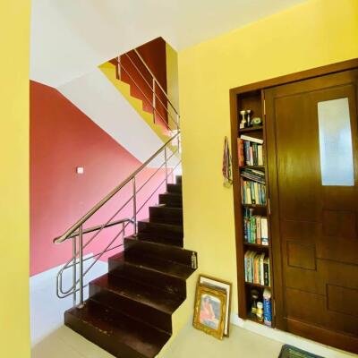 3 Storey Luxury House for Sale in Moragahahena-4