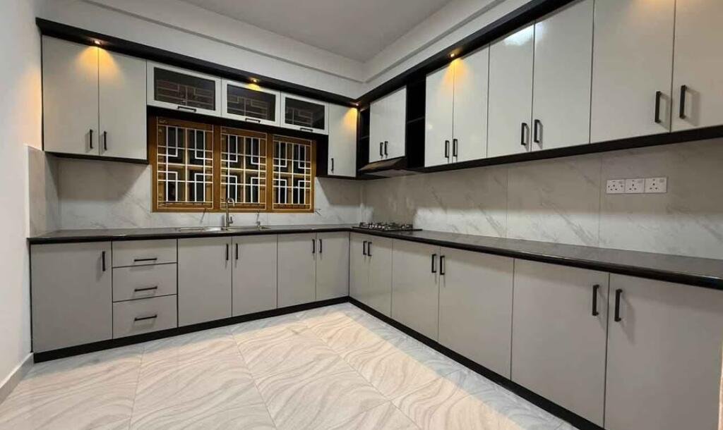 உரும்பிராயில் 1.25 பரப்பு காணியில் அமைந்த புதிய மாடி வீடு🏡 sale-5