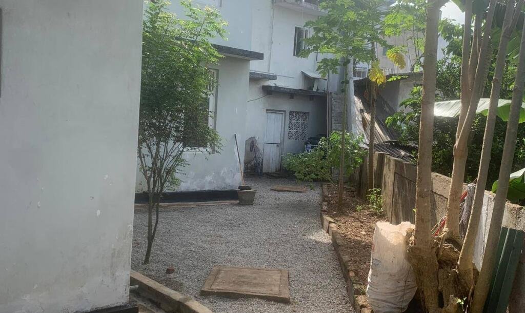 LAND WITH OLD HOUSE FOR SALE IN NUGEGODA(kohuwala)-10