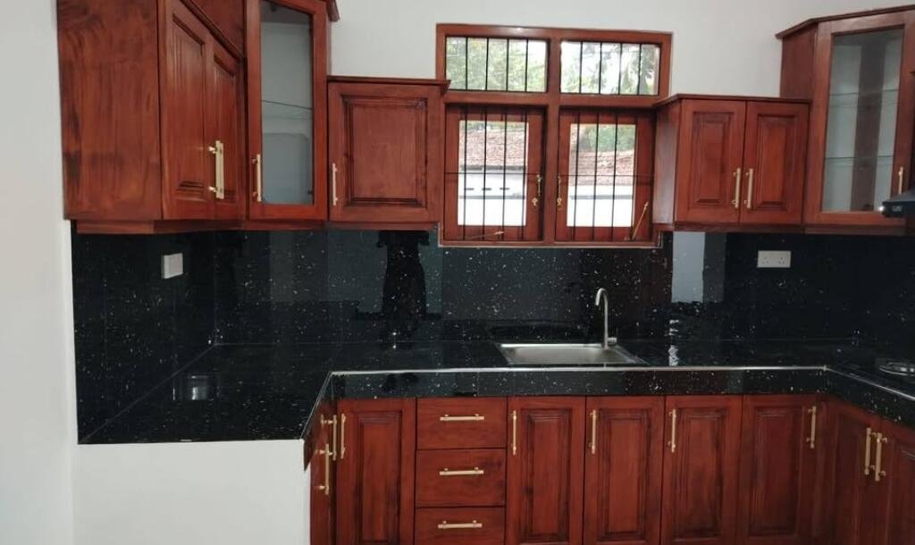 10 PERCH  3 BEDROOMS BRAND NEW HOUSE SALE IN PILIYANDALA KESBEWA-7