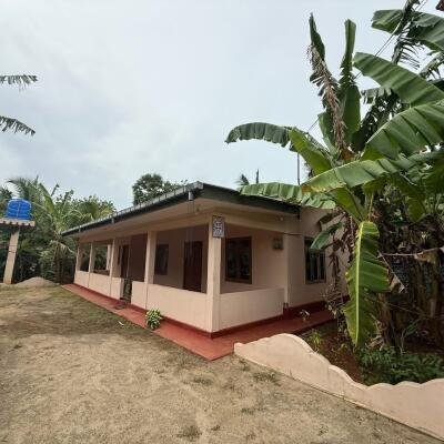 urumpirai ஊரெழுவில் 3 பரப்பு காணியில் அமைந்த வீடு 🏡விற்பனைக்கு