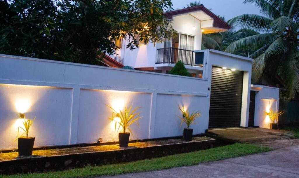 Running Villa for sale...AHANGAMA-2