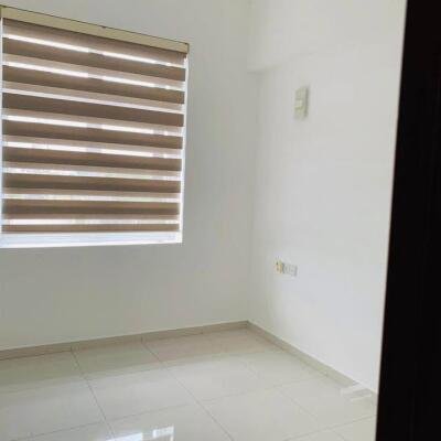 03 Rooms Unfurnished Apartment for Sale in Ethul Kotte Alakeshwara Road