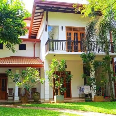 Super three storey house with 30 perches for sale, Gampaha Delgoda, Udupila-3