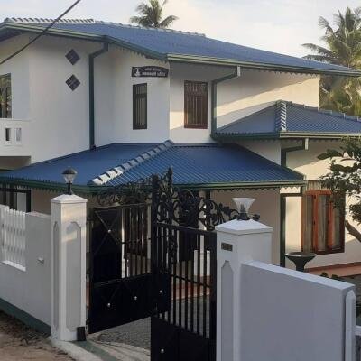 18 perches house for sale in Estate town near Ambalangoda town