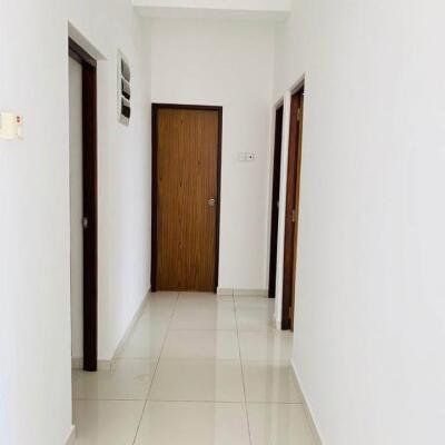 03 Rooms Unfurnished Apartment for Sale in Ethul Kotte Alakeshwara Road