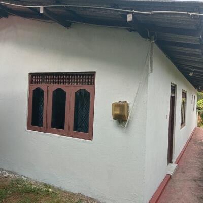 House for sale immediately in Panadura Thanthirimulla area.
