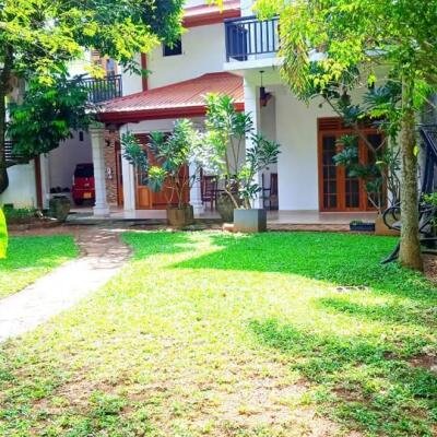 Super three storey house with 30 perches for sale, Gampaha Delgoda, Udupila-4
