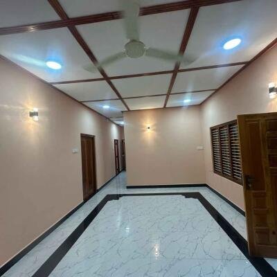 கோண்டாவில் சந்திக்க அருகாமையில் உள்ள 2 பரப்பு காணி வீடு