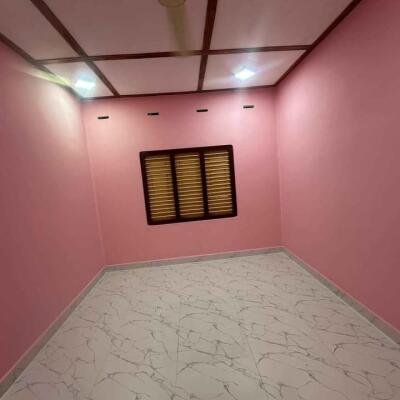 கோண்டாவில் சந்திக்க அருகாமையில் உள்ள 2 பரப்பு காணி வீடு-5