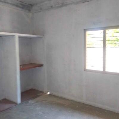 கைதடி - A9 வீதிக்கு அருகாமையில் அமைந்துள்ள, வீட்டுடன் கூடிய காணி விற்பனைக்கு prime location காணி