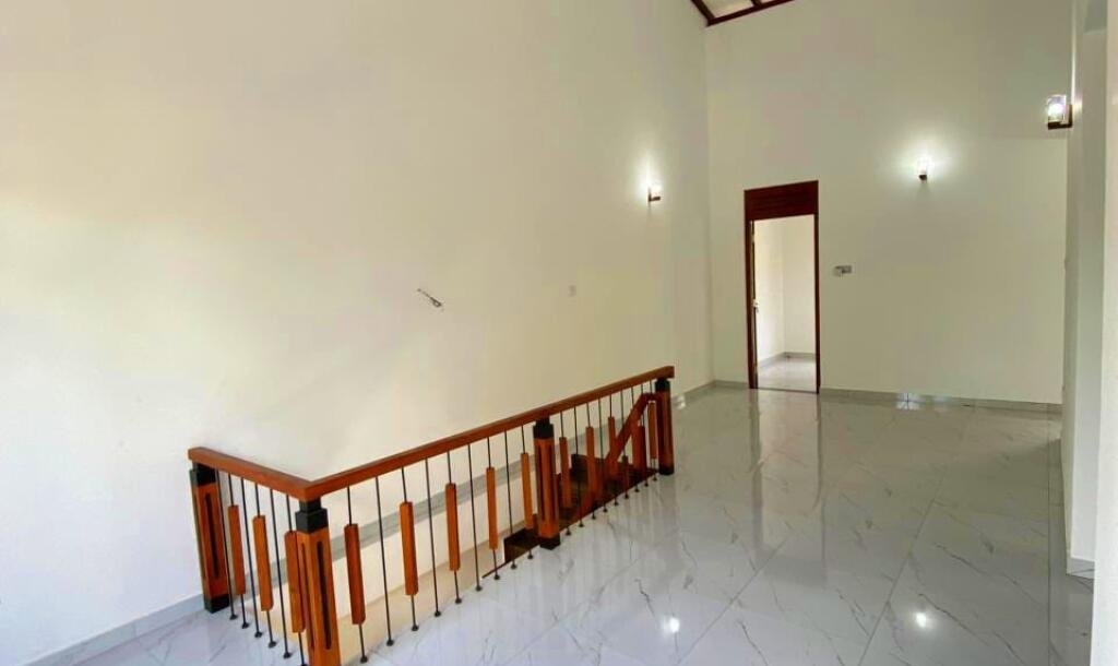 Brand New Two-Storey House for Sale – Korathota, Kaduwela Road, Athurugiriya (Laksha 355)-9