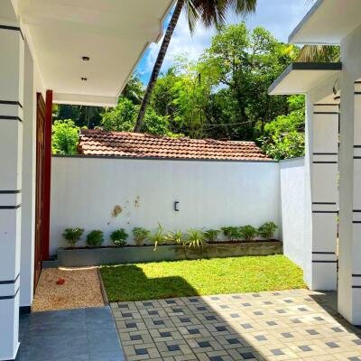 Brand New Two-Storey House for Sale – Korathota, Kaduwela Road, Athurugiriya (Laksha 355)