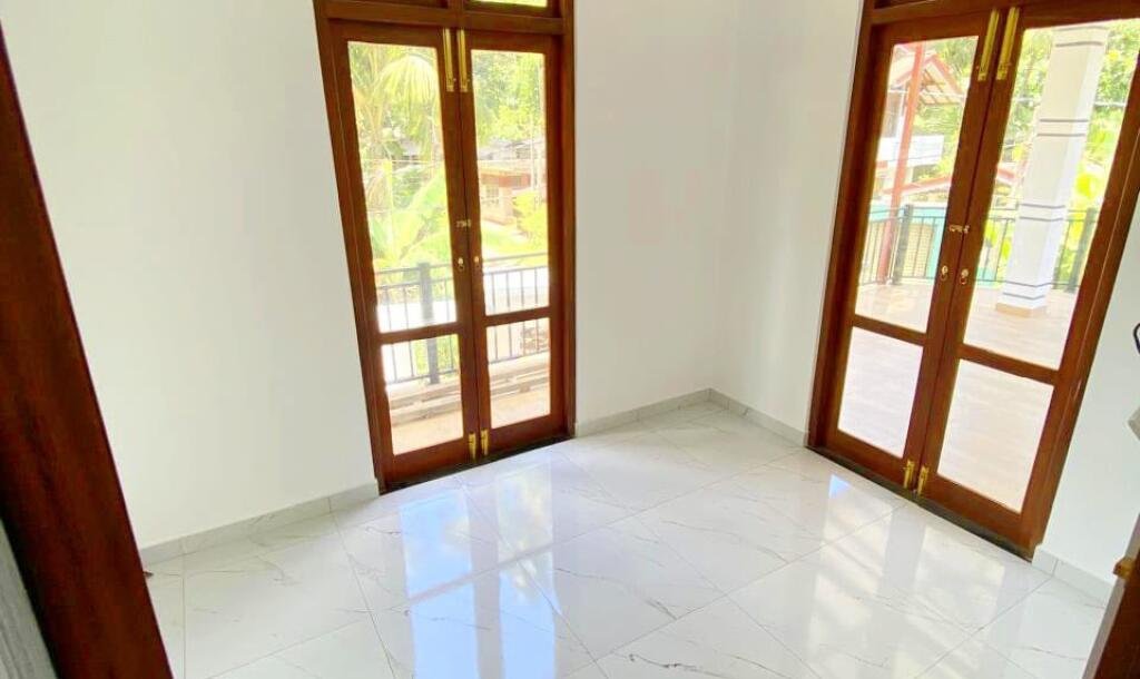 Brand New Two-Storey House for Sale – Korathota, Kaduwela Road, Athurugiriya (Laksha 355)-10