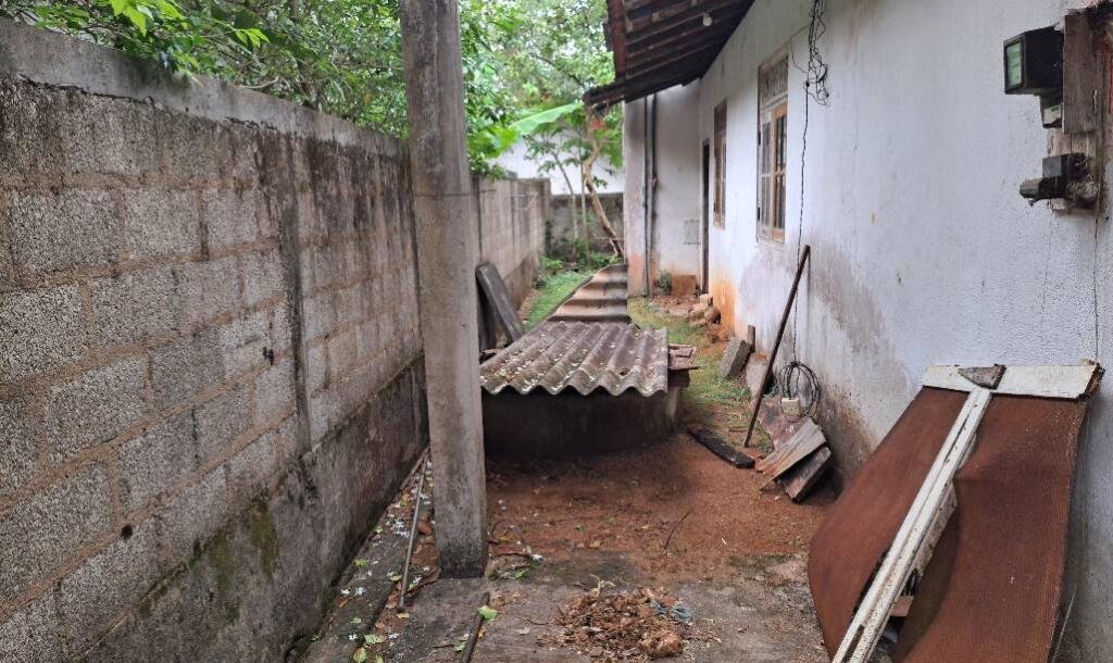 10 perches house for sale in Ganegoda area near 500 meters to Mirigama tree junction.-14
