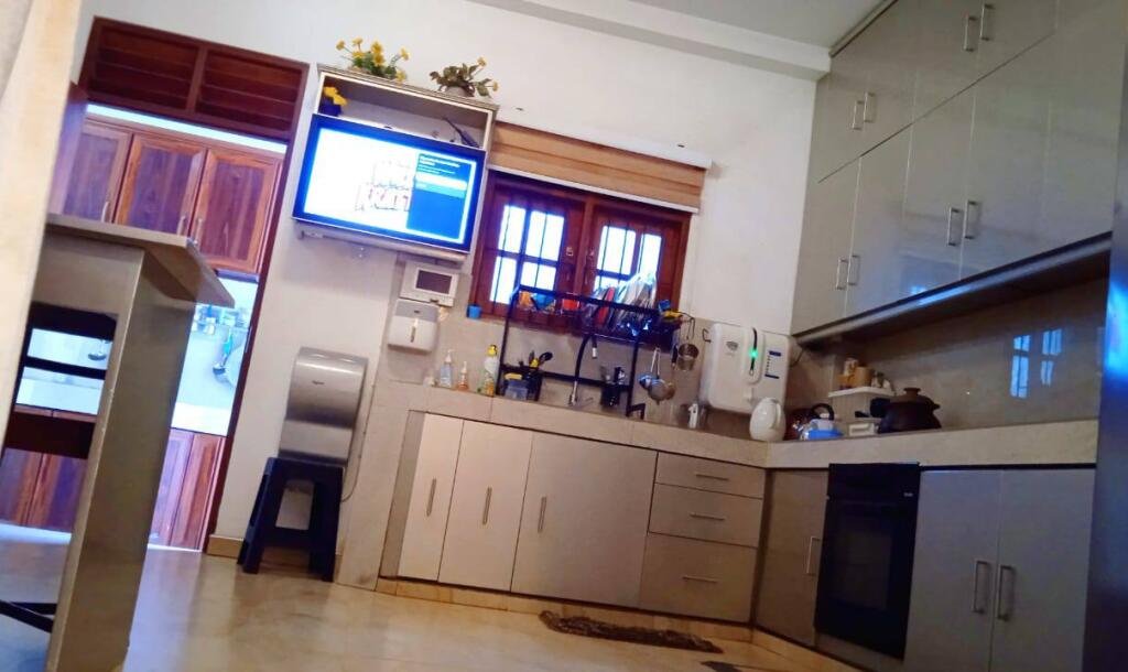 Ultra Luxury 3 storey house near Gampaha Udupila with all amenities built on 30 perches plot-5