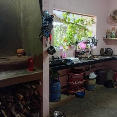 வவுனியா #கண்ணாடி #கணேசபுரம் பகுதியில் வீடு மற்றும் 𝟓𝟑 தென்னை மரங்களுடன் கூடிய 𝟐 ஏக்கர்க் காணி விற்பனைக்கு உள்ளது