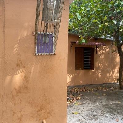 8 Spacious Farmer House with Round Wall for Sale along Neriyakulam Main Road