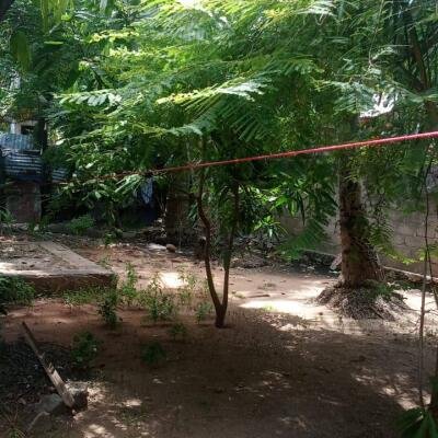 1 lobby house with 3 sides round wall for sale near #Jaffna #Navandurai.