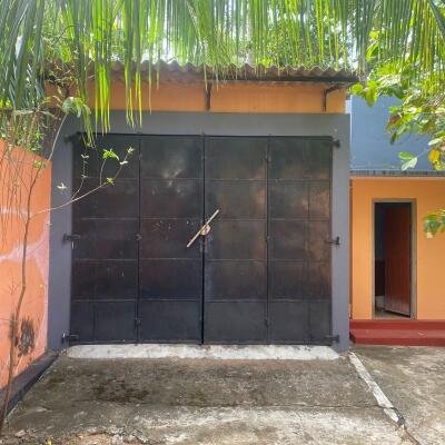8 Spacious Farmer House with Round Wall for Sale along Neriyakulam Main Road