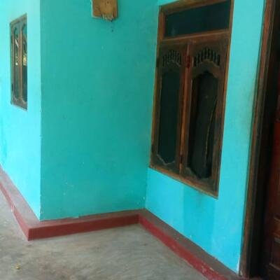 1 lobby house with 3 sides round wall for sale near #Jaffna #Navandurai.