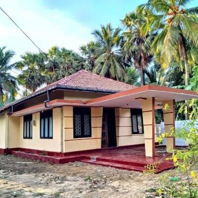 மானிப்பாய் சந்திக்கு அருகாமையில் 50M தூரத்தில் 2 3/4 பரப்பு காணியில் அழகிய வீடு விற்பனைக்கு உண்டு