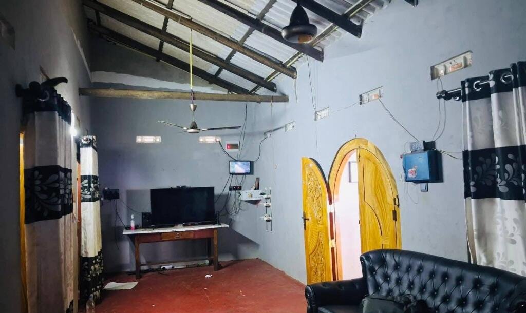 யாழ் மானிப்பாய் பகுதியில் 2.5 பரப்பு காணியில் அமைந்த வடக்கு வாசல் புதிய வீடு விற்பனைக்கு-1