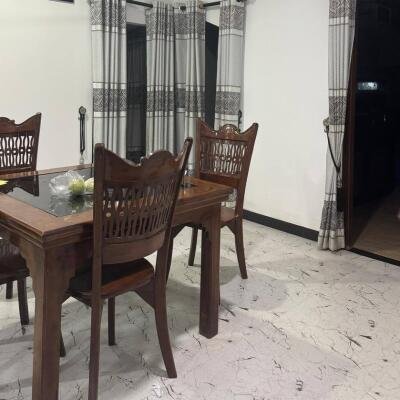 யாழ்ப்பாணம் மாம்பழம் சந்திக்கு அருகாமையில் A9 பிரதான வீதியில் புதிய வீடு விற்பனைக்கு உண்டு