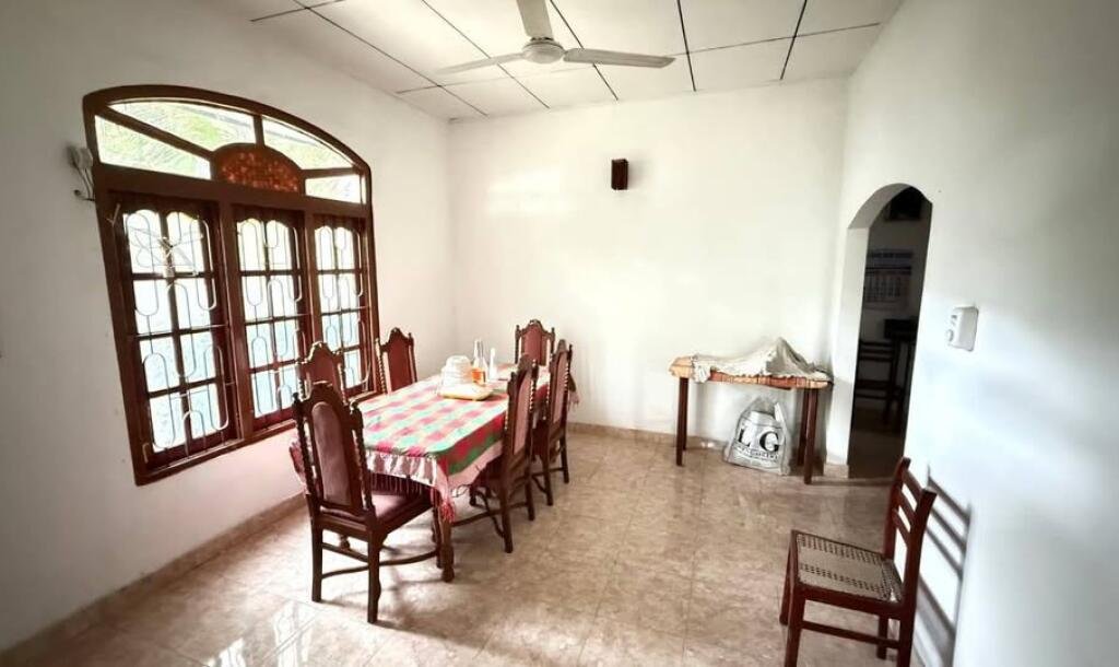 House for Sale – Close to Ragama Town – Fully Renovated!-4