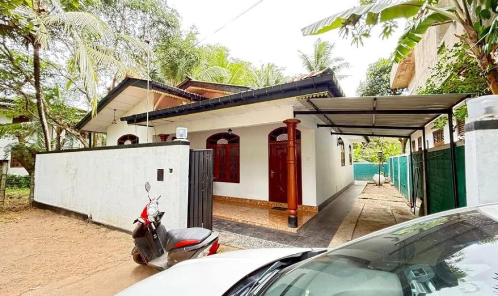 House for Sale – Close to Ragama Town – Fully Renovated!-1