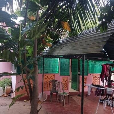 யாழ்.பருத்தித்துறை சாரையடியில்  காணி #மேற்கு வாசல் வீட்டுடன் விற்பனைக்கு..