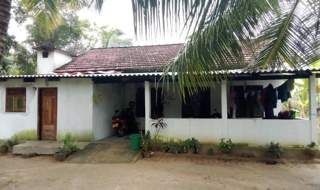 House for sale in Kilinochchchi Aanaivilunthan area-9