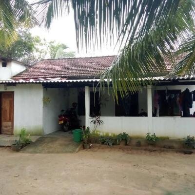 House for sale in Kilinochchchi Aanaivilunthan area
