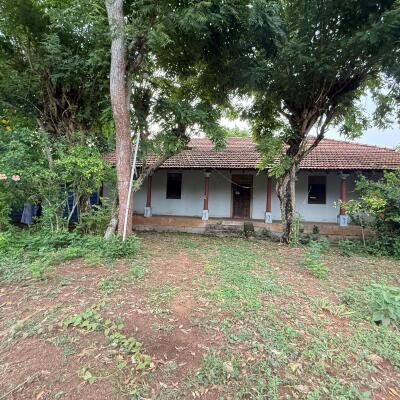 உரும்பிராய் வீதியில் வீட்டுடன் காணி விற்பனைக்கு-1
